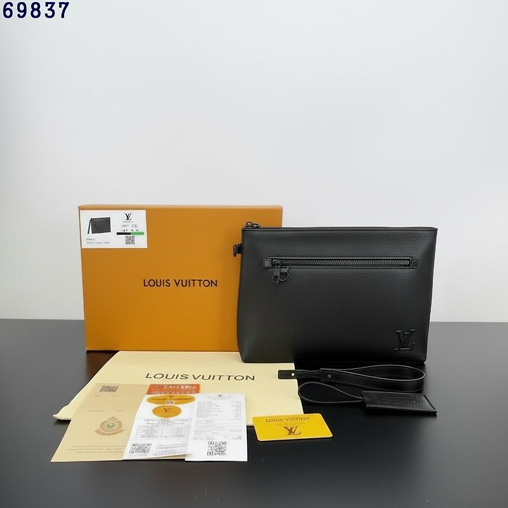 M69837 테이크오프 파우치백